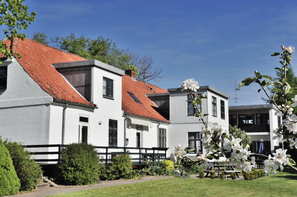 Provstegarden Bed & Breakfast Hovedgård Екстериор снимка